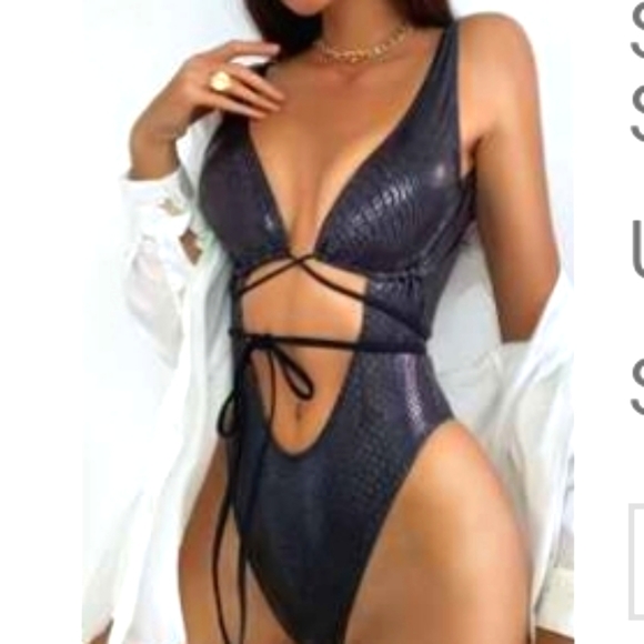 Bathing suits - Picture 1 of 1